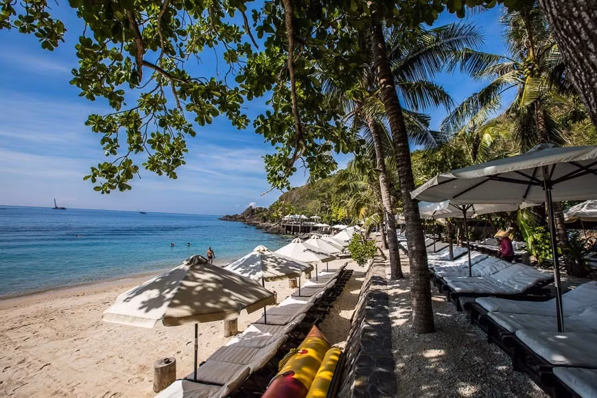 Hãy đặt chỗ sớm để có ưu đãi hợp lý. (Một góc Nha Trang. Ảnh: vietnamtravel)