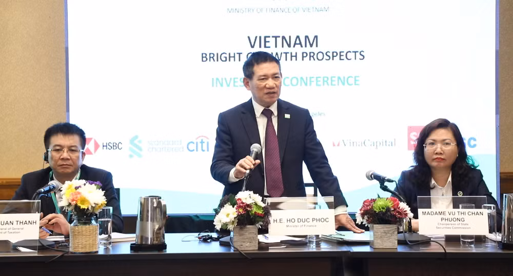 Hội nghị Xúc tiến đầu tư tài chính tại Hoa Kỳ do Bộ trưởng Tài chính Hồ Đức Phớc chủ trì.