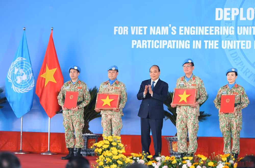 Công binh mũ nồi xanh Việt Nam lần đầu làm nhiệm vụ tại châu Phi -0