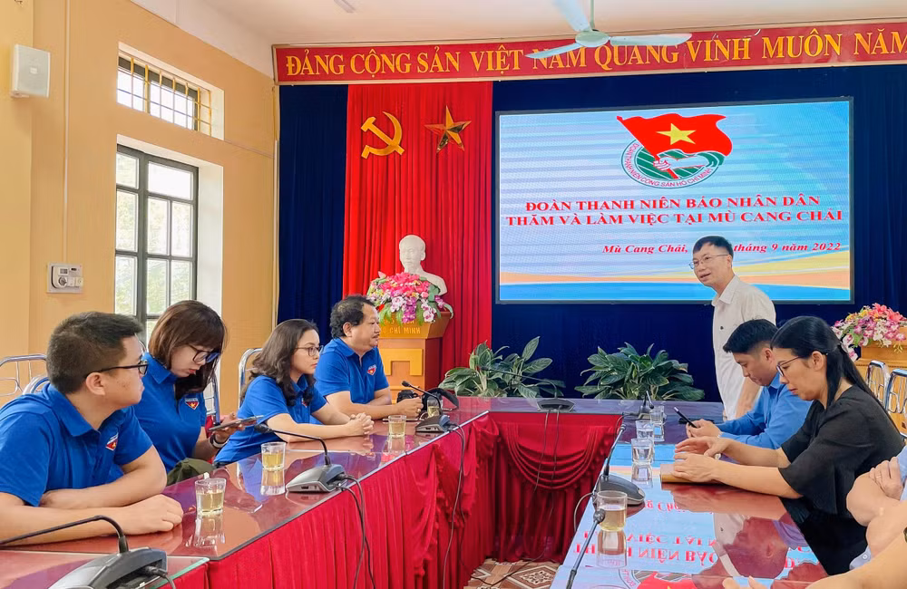 Đoàn Thanh niên Báo Nhân Dân thăm và làm việc với Phòng Giáo dục và Đào tạo huyện Mù Cang Chải, tỉnh Yên Bái. Đoàn Thanh niên Báo Nhân Dân thăm và làm việc với Phòng Giáo dục và Đào tạo huyện Mù Cang Chải, tỉnh Yên Bái.