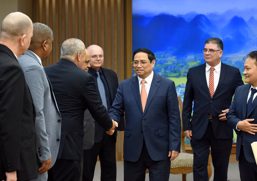 Bộ trưởng Nội vụ Cuba Alberto Álvarez Casas cảm ơn sự chia sẻ của Việt Nam và cá nhân Thủ tướng; những kinh nghiệm và sự hỗ trợ quý báu của Việt Nam dành cho Cuba.