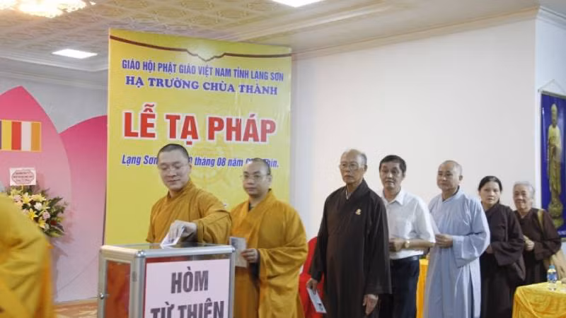 Các Chư tăng, phật tử Giáo hội phật giáo tỉnh Lạng Sơn phát động quyên góp ủng hộ người dân bị ảnh hưởng bão số 3. Các Chư tăng, phật tử Giáo hội phật giáo tỉnh Lạng Sơn phát động quyên góp ủng hộ người dân bị ảnh hưởng bão số 3.