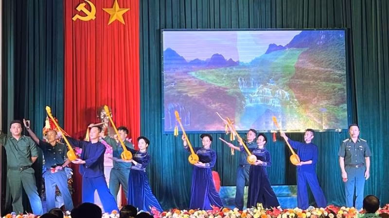 Tiết mục tham gia hội thi của Bộ đội Biên phòng tỉnh Lạng Sơn. Tiết mục tham gia hội thi của Bộ đội Biên phòng tỉnh Lạng Sơn.