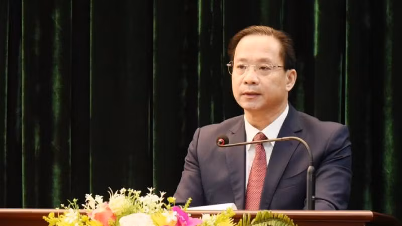 Đồng chí Hoàng Văn Nghiệm, Bí thư Tỉnh ủy, Trưởng đoàn Đại biểu Quốc hội tỉnh Lạng Sơn phát biểu tại hội nghị. Đồng chí Hoàng Văn Nghiệm, Bí thư Tỉnh ủy, Trưởng đoàn Đại biểu Quốc hội tỉnh Lạng Sơn phát biểu tại hội nghị.
