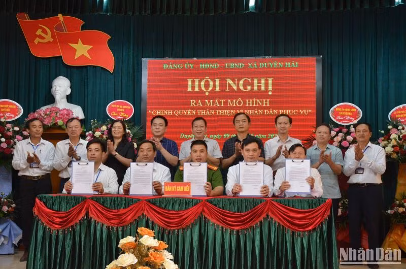 Ra mắt "Chính quyền thân thiện vì nhân dân phục vụ" tại xã Duyên Hải (huyện Hưng Hà, tỉnh Thái Bình).