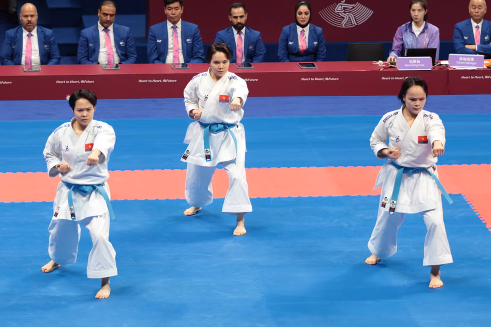 Karate mang về tấm Huy chương Vàng thứ 3 cho Việt Nam ở ASIAD 19. Karate mang về tấm Huy chương Vàng thứ 3 cho Việt Nam ở ASIAD 19.