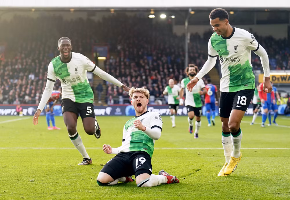Harvey Elliott liên tục tỏa sáng khi vào sân từ băng ghế dự bị. (Ảnh: The Sun)