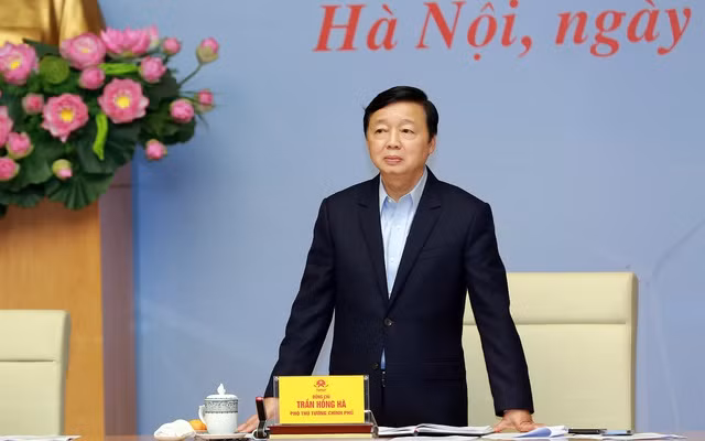Phó Thủ tướng Trần Hồng Hà chủ trì phiên họp. 