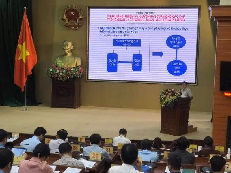 Lớp bồi dưỡng kỹ năng, nghiệp vụ đại biểu Hội đồng nhân dân cấp tỉnh và cấp huyện ở tỉnh Hưng Yên.