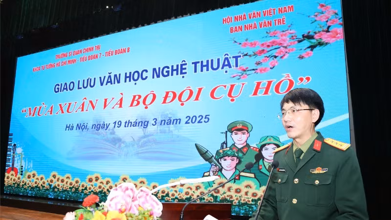 PGS, TS, nhà thơ Nguyễn Minh Cường là gương mặt tác giả nổi bật của văn học đương đại với nhiều tác phẩm đề tài về người lính và chiến tranh cách mạng.