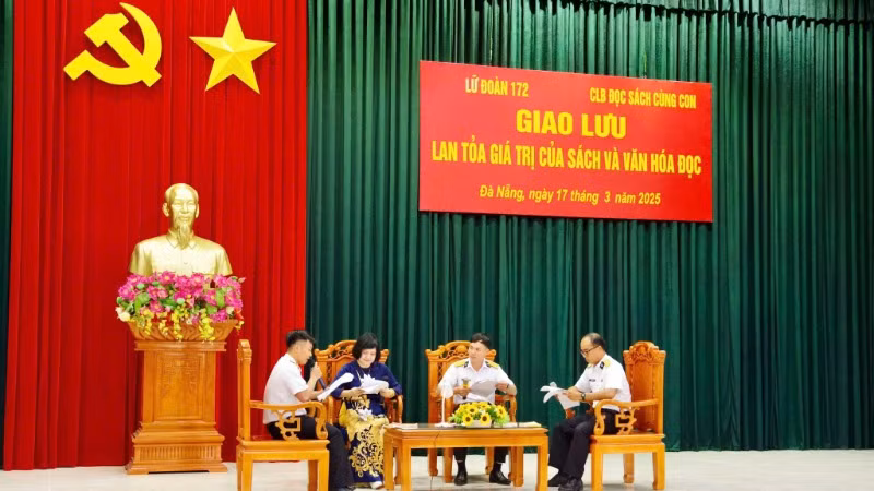 Rất nhiều câu hỏi thú vị được đặt ra cho Tiến sĩ Nguyễn Thụy Anh.