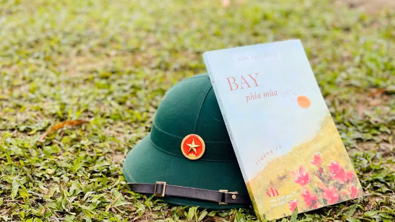 Đồng hành cùng bộ đội.