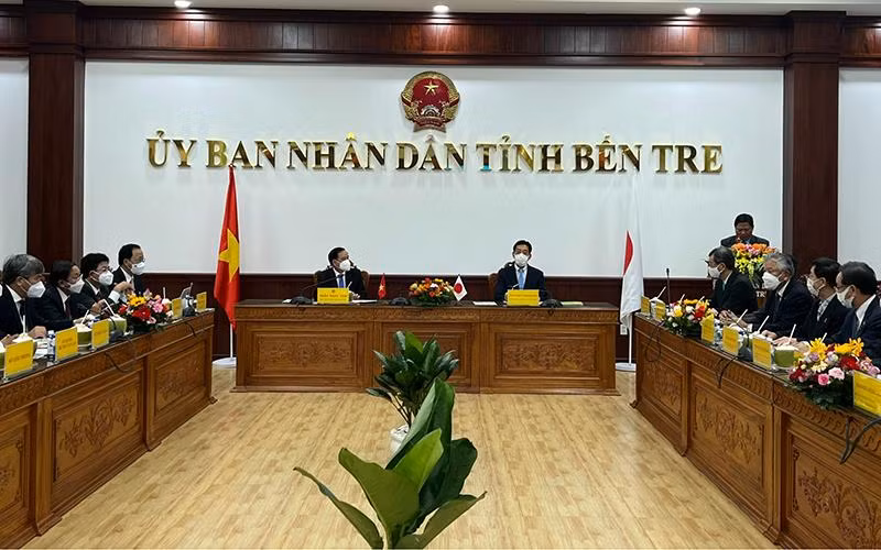 Đoàn công tác tỉnh Ehime làm việc tại tỉnh Bến Tre.