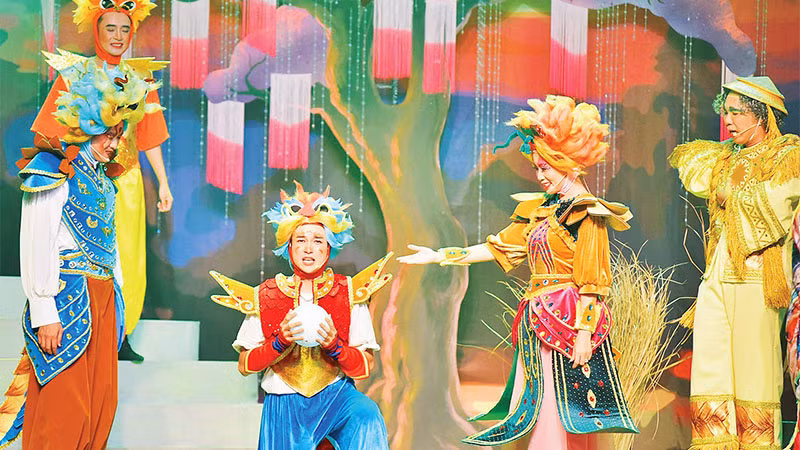Một cảnh trong vở nhạc kịch “Rago-Hành trình đầu tiên” của Sân khấu Ban Mai.