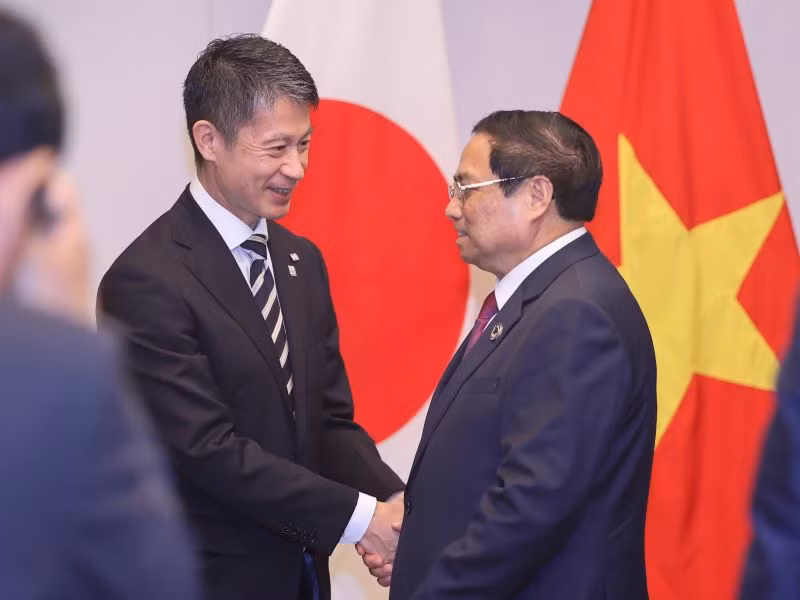 Thủ tướng Phạm Minh Chính và Thống đốc tỉnh Hiroshima Yuzaki Hidehiko. Thủ tướng Phạm Minh Chính và Thống đốc tỉnh Hiroshima Yuzaki Hidehiko.