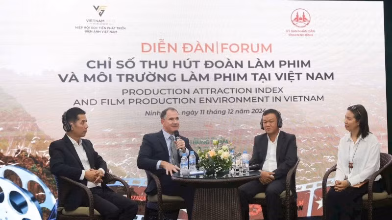 Các chuyên gia quốc tế chia sẻ về sức thu hút của Việt Nam với điện ảnh quốc tế tại một cuộc tọa đàm.