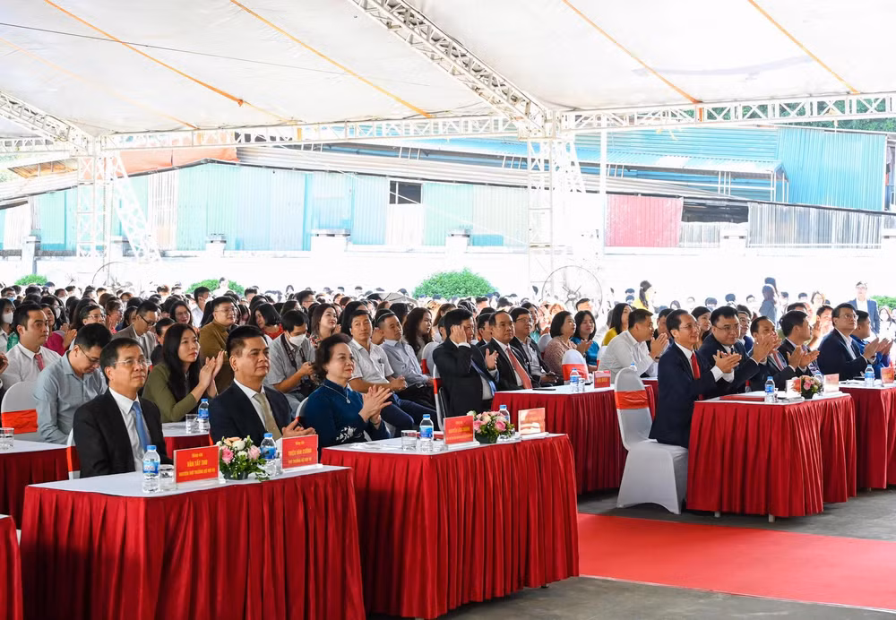 Đại biểu dự Lễ khai giảng năm học mới 2022-2023 tại Trường đại học Nội vụ Hà Nội. (Ảnh: DUY LINH) Đại biểu dự Lễ khai giảng năm học mới 2022-2023 tại Trường đại học Nội vụ Hà Nội. (Ảnh: DUY LINH)