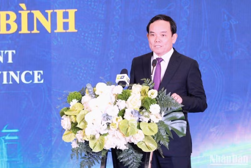 Phó Thủ tướng Trần Lưu Quang đánh giá cao sự đoàn kết, đồng lòng, nhất là trong tập thể lãnh đạo tỉnh sẽ đưa Thái Bình phát triển đột phá trong những năm tới.
