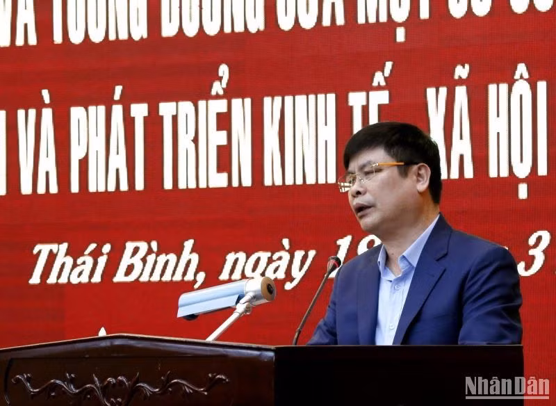 Giám đốc Sở Nội vụ tỉnh Thái Bình Phạm Văn Nghiêm cho biết, năm 2023 có 6 cán bộ cấp phòng bị xử lý kỷ luật. Giám đốc Sở Nội vụ tỉnh Thái Bình Phạm Văn Nghiêm cho biết, năm 2023 có 6 cán bộ cấp phòng bị xử lý kỷ luật.