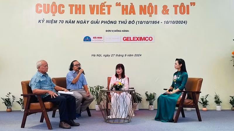 Giao lưu tại buổi lễ trao giải. (Ảnh: Đại Thắng) Giao lưu tại buổi lễ trao giải. (Ảnh: Đại Thắng)