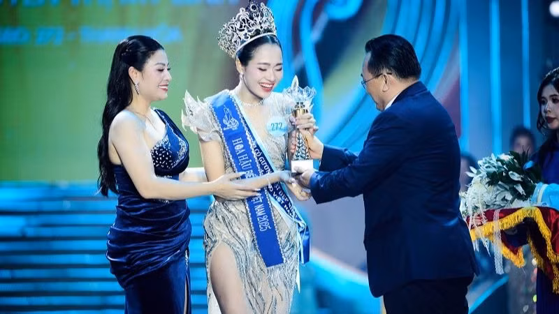 Nguyễn Thị Mỹ Linh được đánh giá cao khi hội tụ nhiều yếu tố về cả vẻ ngoài lẫn kỹ năng trình diễn, học thức. (Ảnh: BTC)