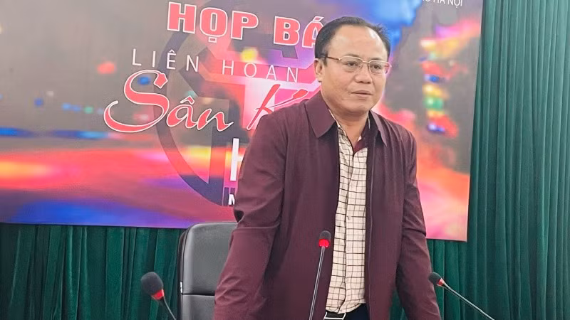 Phó Chủ tịch Hội Nghệ sĩ Sân khấu Việt Nam Nguyễn Đăng Chương phát biểu. Phó Chủ tịch Hội Nghệ sĩ Sân khấu Việt Nam Nguyễn Đăng Chương phát biểu.