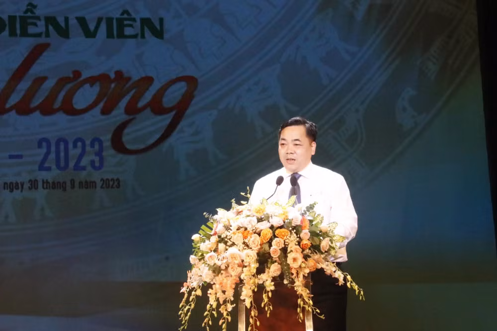 Ông Trần Hướng Dương phát biểu tại Lễ bế mạc.