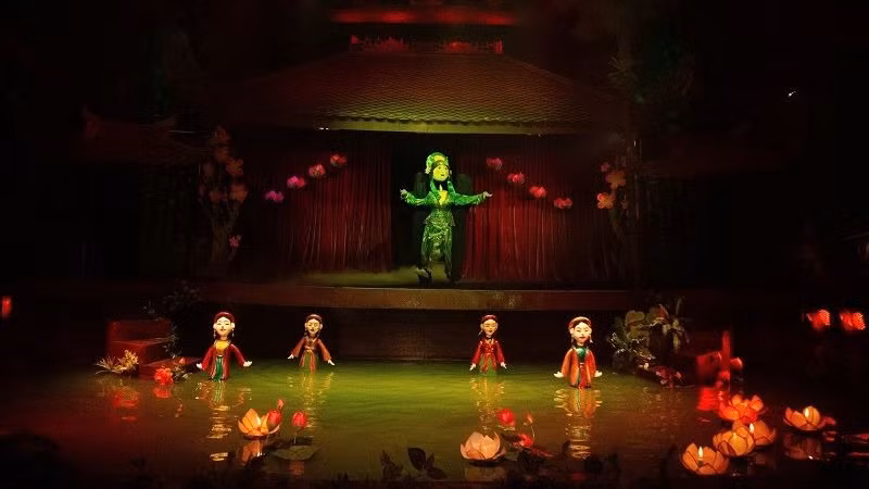 Cảnh trong vở “Khúc đồng dao” của Nhà hát Múa rối Việt Nam.
