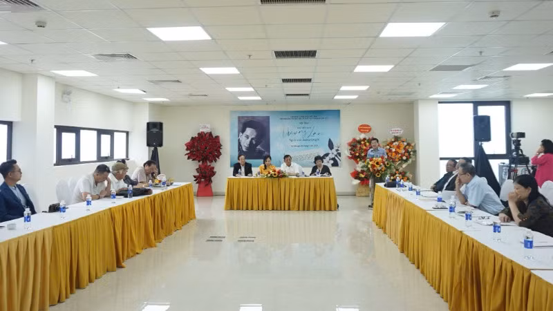 Hội thảo nhận được sự tham gia, chia sẻ ý kiến của nhiều nhà nghiên cứu, nhà văn, nhà thơ, tác giả sân khấu.