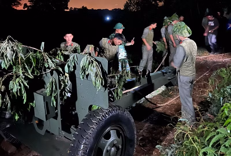 Hình ảnh hậu trường chương trình "Dưới lá cờ quyết thắng". (Ảnh: VTV)
