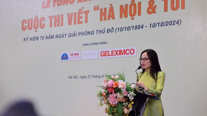 Tổng Biên tập Tạp chí Người Hà Nội Vương Minh Huệ phát biểu. (Ảnh: Đại Thắng) Tổng Biên tập Tạp chí Người Hà Nội Vương Minh Huệ phát biểu. (Ảnh: Đại Thắng)