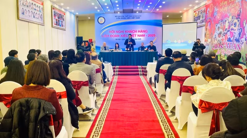Hội nghị khách hàng là hoạt động thường niên được Liên đoàn Xiếc Việt Nam tổ chức những năm gần đây. Hội nghị khách hàng là hoạt động thường niên được Liên đoàn Xiếc Việt Nam tổ chức những năm gần đây.