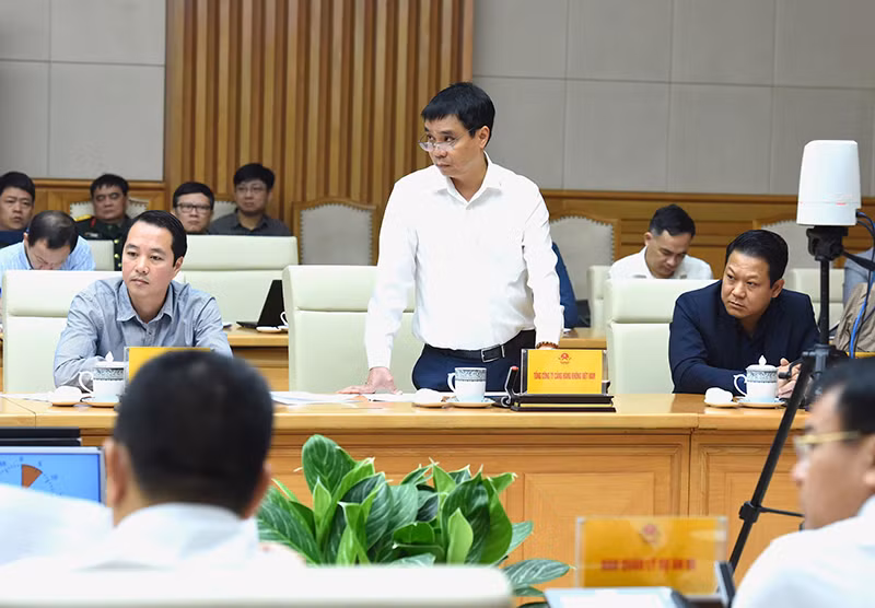 Đại diện lãnh đạo Tổng Công ty Hàng không Việt Nam phát biểu.