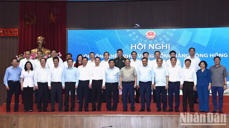 Hội đồng điều phối vùng ra mắt. (Ảnh: TRẦN HẢI)