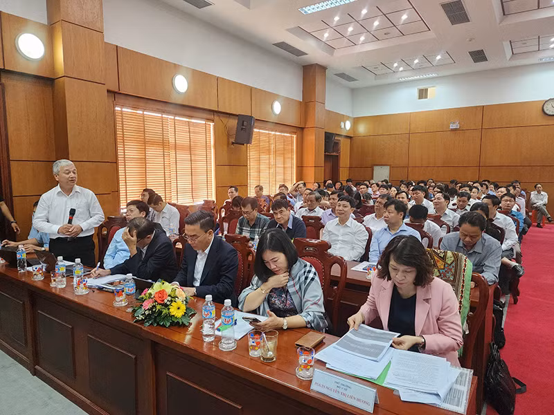 Các đại biểu tham gia trao đổi, thảo luận tại hội nghị. Các đại biểu tham gia trao đổi, thảo luận tại hội nghị.