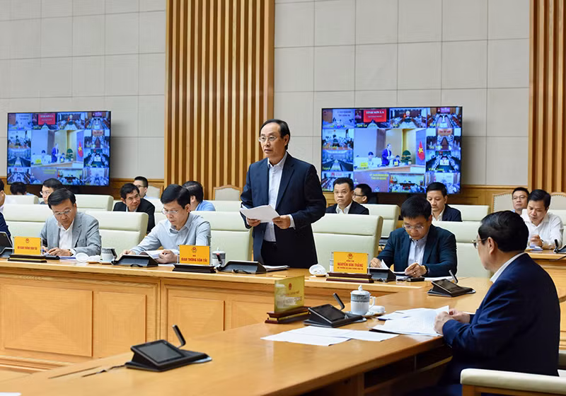Thứ trưởng Giao thông vận tải Lê Đình Thọ phát biểu.