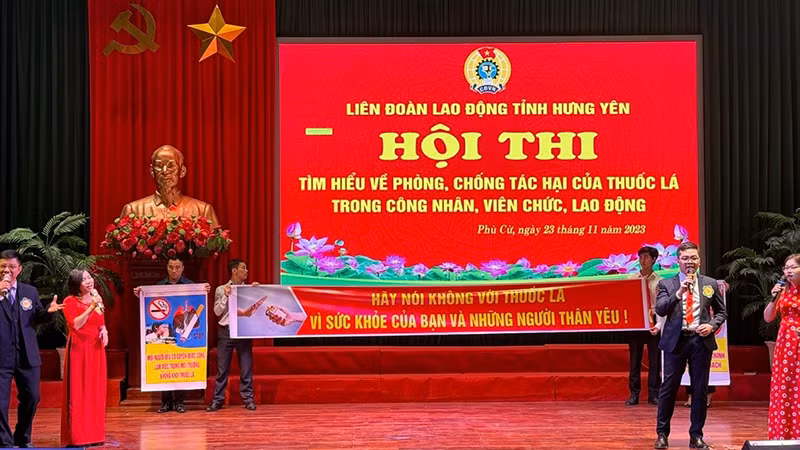 Cuộc thi tìm hiểu về phòng, chống tác hại của thuốc lá do Liên đoàn Lao động tỉnh Hưng Yên tổ chức.