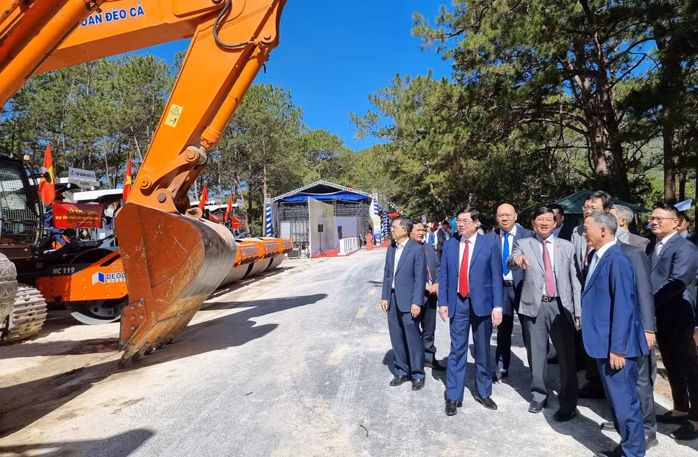 Lãnh đạo tỉnh Lâm Đồng kiểm tra công tác chuẩn bị thi công.