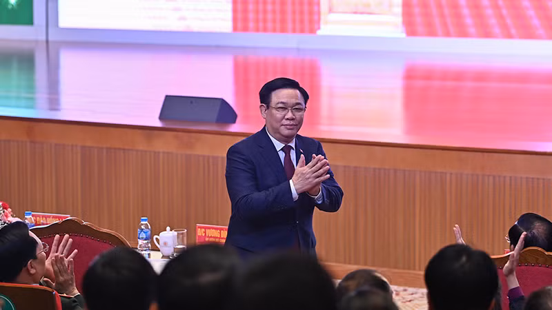 Chủ tịch Quốc hội Vương Đình Huệ dự gặp mặt kỷ niệm 68 năm Ngày Thầy thuốc Việt Nam.