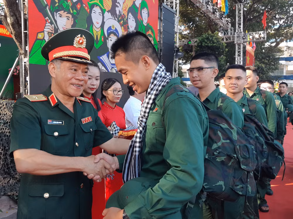 Năm nay, quận 10 là nơi diễn ra Lễ giao nhận quân điểm của thành phố.