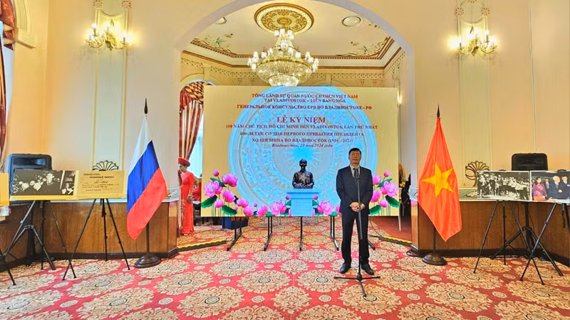 Tổng Lãnh sự Việt Nam tại Vladivostok Nguyễn Đăng Hiền phát biểu.