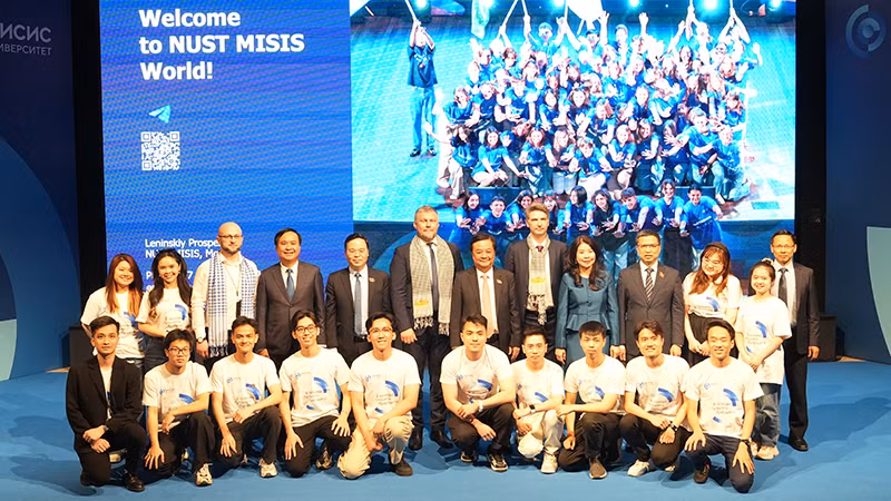 Đoàn thăm, làm việc tại Đại học Khoa học và công nghệ MISiS. (Ảnh: ĐOÀN YẾN) Đoàn thăm, làm việc tại Đại học Khoa học và công nghệ MISiS. (Ảnh: ĐOÀN YẾN)