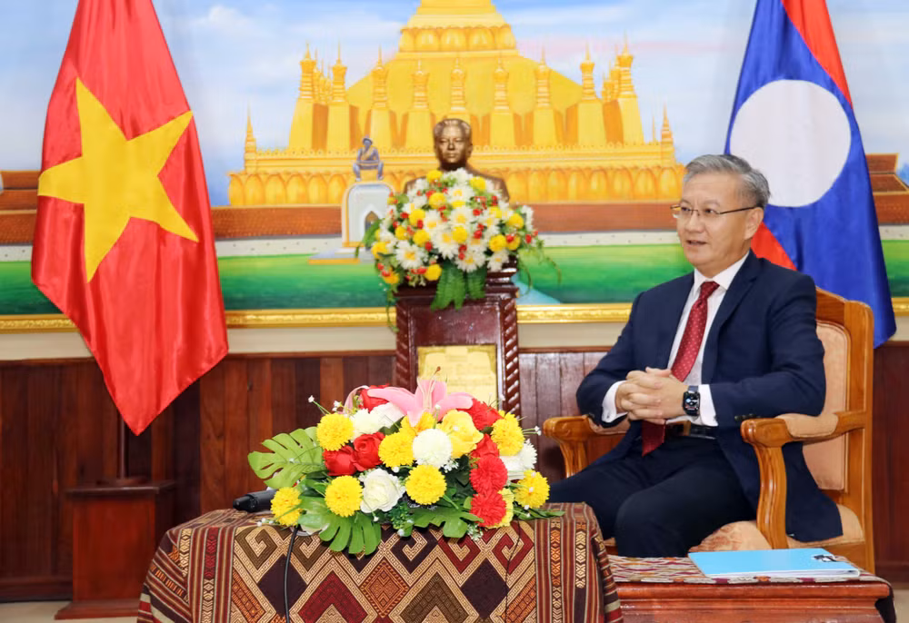 Đồng chí Thoongsavanh Phomvihane.