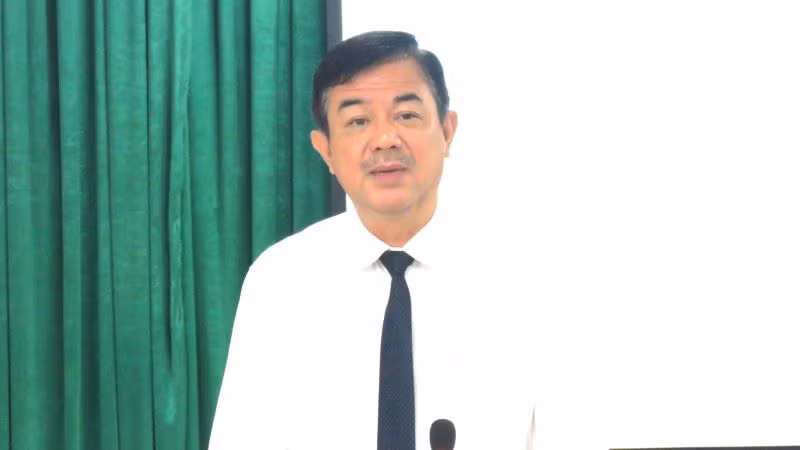 Ông Trịnh Hàng, Giám đốc Sở Du lịch tỉnh Bà Rịa-Vũng Tàu. Ông Trịnh Hàng, Giám đốc Sở Du lịch tỉnh Bà Rịa-Vũng Tàu.