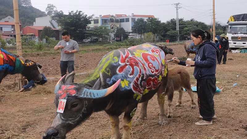 Chủ để con rồng được nhiều họa sĩ lựa chọn để thể hiện tác phẩm dự thi.