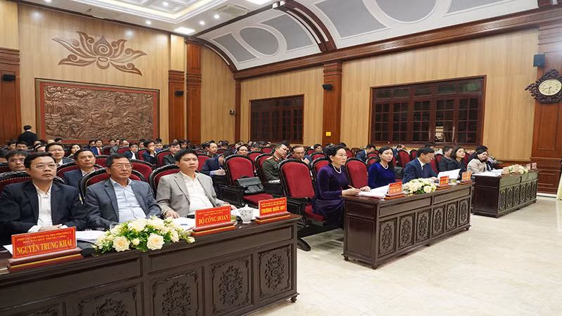Các đại biểu dự hội nghị.