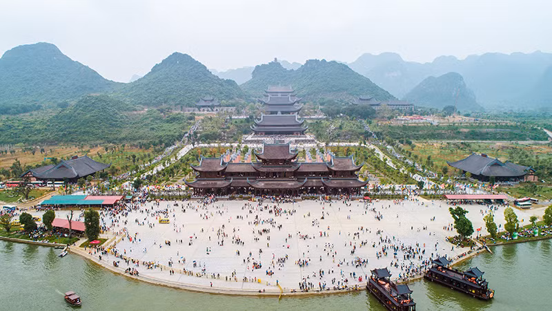 Khu du lịch Quốc gia Tam Chúc, điểm nhấn nổi bật của du lịch Hà Nam. 
