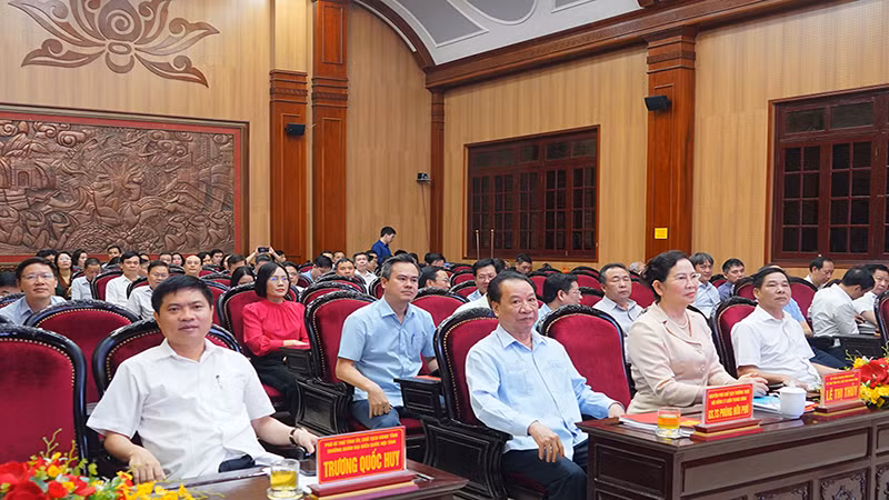 Các đại biểu dự Hội nghị.