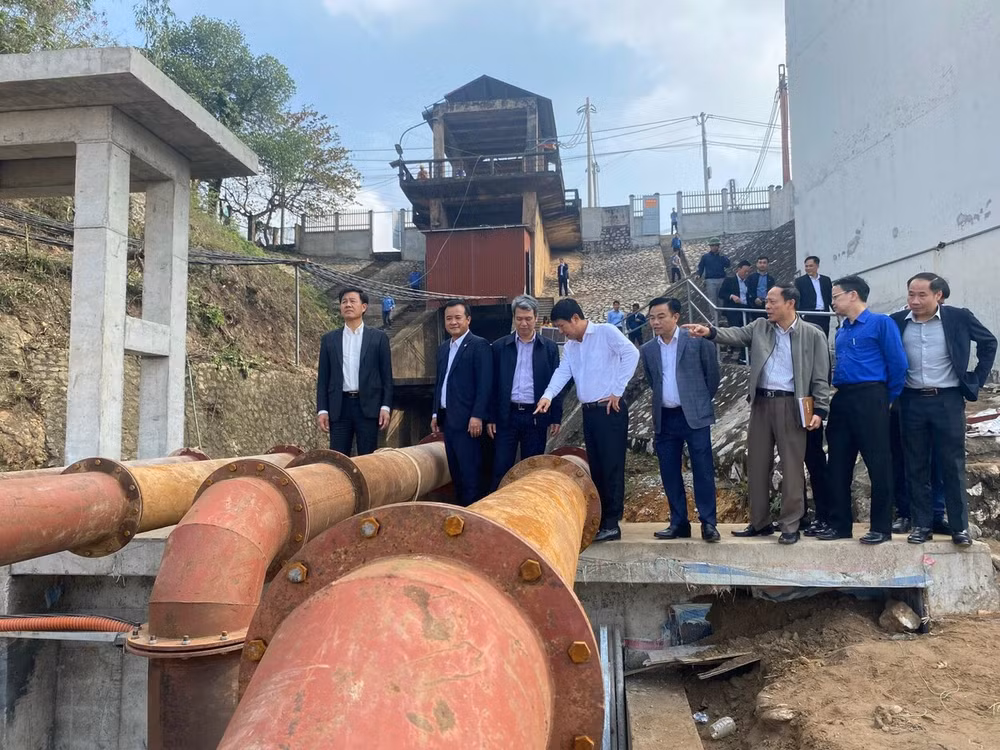 Cục Thủy lợi kiểm tra công tác chuẩn bị lấy nước gieo cấy tại thành phố Hà Nội.
