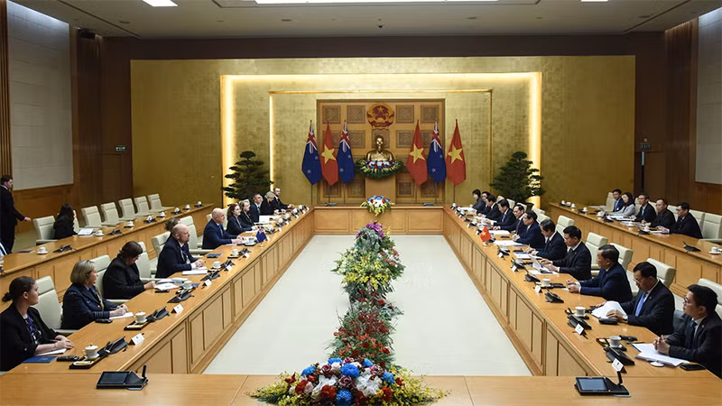Quang cảnh hội đàm giữa Thủ tướng Phạm Minh Chính và Thủ tướng New Zealand Christopher Luxon. (Ảnh: TRẦN HẢI)